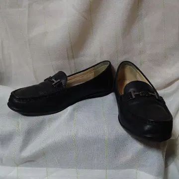 REGAL 블랙 로퍼 금장 장식 24.5cm