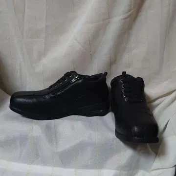 새상품급 BELLE JEANNE 블랙스니커즈 26.0cm 4E