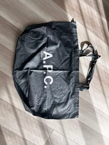 A.P.C. 에코백