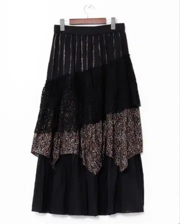 차이하네 살리레아 롱 스커트 블랙
