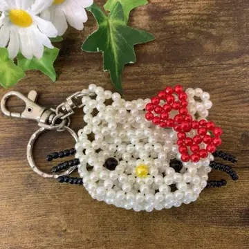 초레어 헬로키티 비즈 파우치 키링