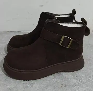 다크 브라운 스웨이드 통굽 부츠