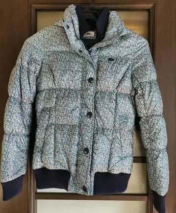 LACOSTE 꽃무늬 다운 자켓