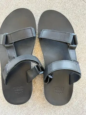Teva 블랙 유나이티드 애로우즈 콜라보 가죽 샌들 정가 18000엔