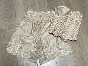 브라이덜 이너 뷔스티에와 팬츠 세트