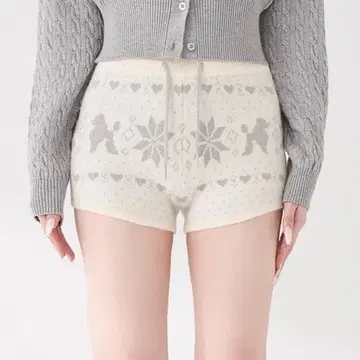 다리치 노르딕 니트 숏팬츠 IVO