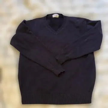 BEAMS 네이비 V넥 스웨터