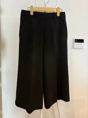 Theory 블랙 크롭 와이드 팬츠