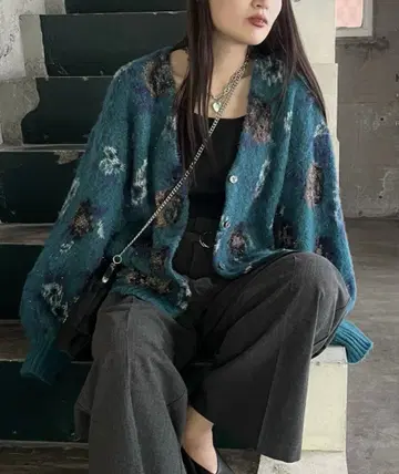 JEANASIS5G 플라워 라메 페더 V 가디건 그린