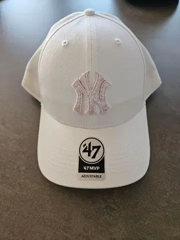 47 포티세븐 뉴욕 양키스 캡 화이트 x 핑크