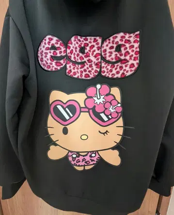 새상품 아베일 x egg 헬로키티 레오파드 무늬 집업 후드티 M 사이즈
