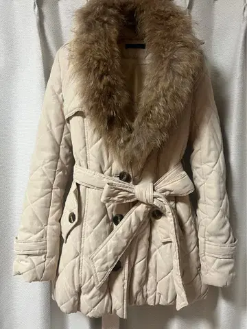 Duras 퍼 포함 퀼팅 코트