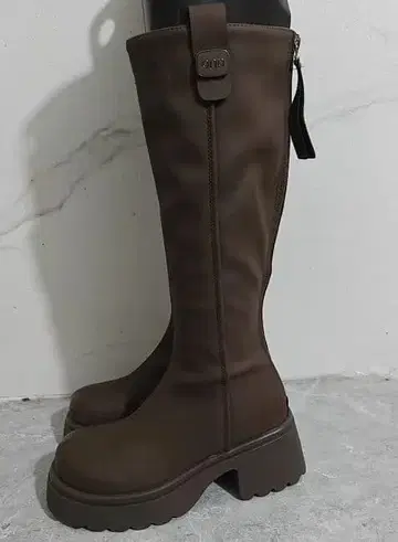브라운 통굽 롱 부츠 뒷 지퍼