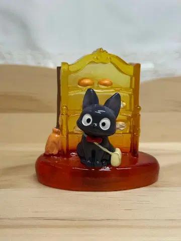 검은 고양이 오브제 램프 지지1