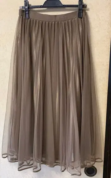 새상품급 FAVORI 플리츠 스커트