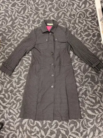 매킨토시 도트 무늬 코트