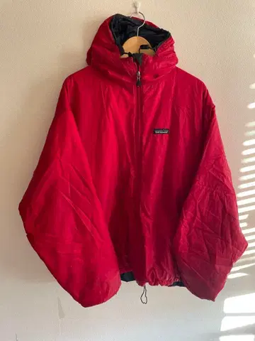 파타고니아 퍼프볼 스웨터 XL 빨간색