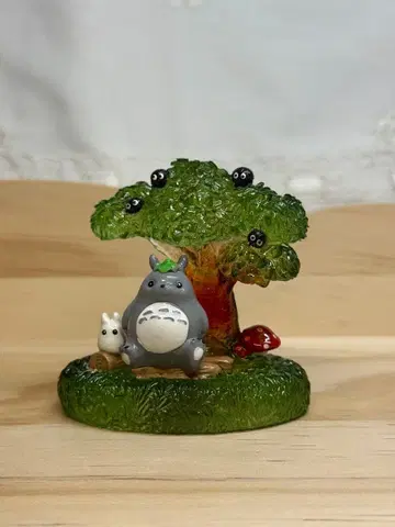 토토로 오브제 램프 트리 2