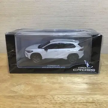 [ 새상품 미개봉 ] 1/30 카롤라 크로스 화이트 2025