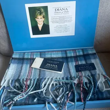 DIANA 메모리얼 머플러 영국제 로캐론 캐시미어 100% 파랑 체크