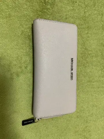 MICHAEL KORS 그레이 장지갑