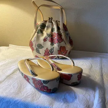 광택감 있는 세련된 백이 사용하기 쉬운 조리 백 세트