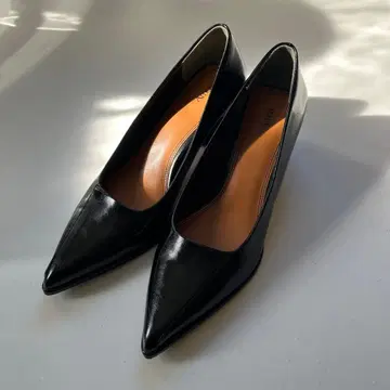 Ameri TRIANGLE BASIC PUMPS M 사이즈