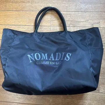 NOMADIS 블랙 토트백