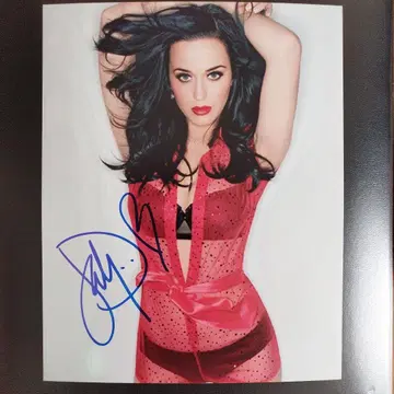 Katy Perry 친필 사인 사진