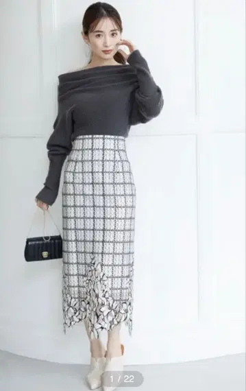 snidel 바이컬러 I라인 레이스 스커트