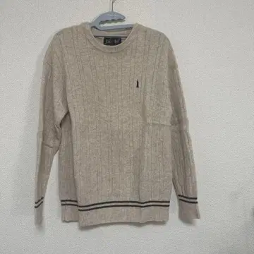 이스트 보이, 스웨터