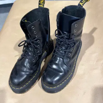 닥터마틴 27cm 홀 부츠