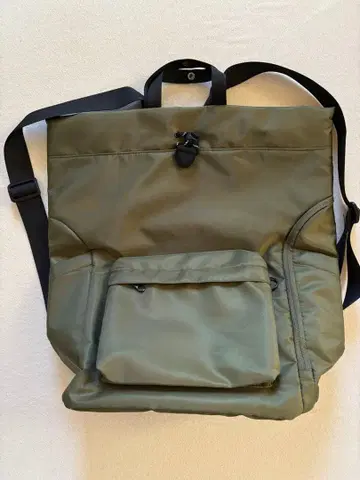 올리브 그린 폴리에스테르 32 46 20cm