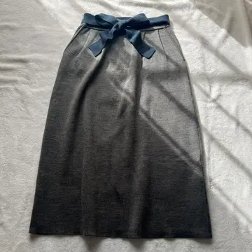 새상품급 BEARDSLEY 니트 스커트 FREE 그레이 울 혼방 바이컬러