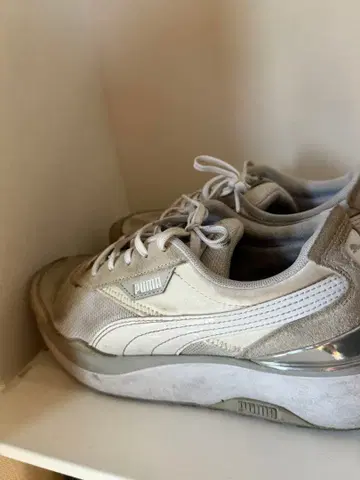 PUMA 통굽 스니커즈