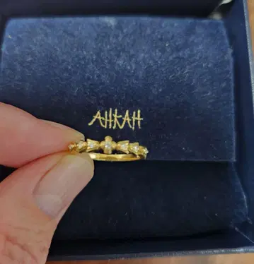 AIKAH 골드 밴딩 링