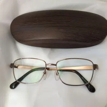 TATI NIUM TATI TAT-M101 골드 직사각형 근시용 안경