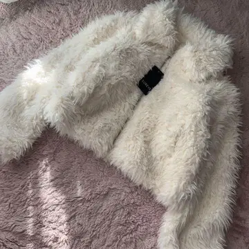 보아 블루종 숏 기장 화이트 아이보리 긴팔 퍼 자켓