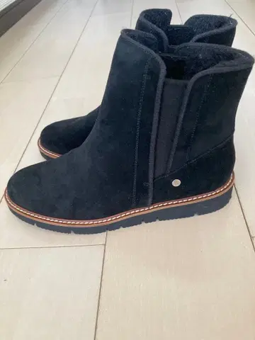 질스튜어트 블랙 스웨이드 숏부츠