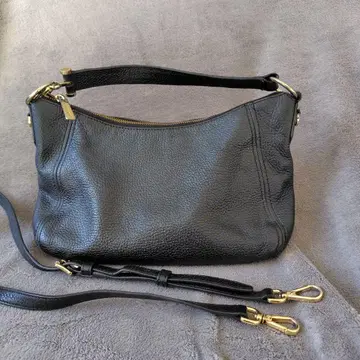 마이클코어스 블랙 가죽 숄더백