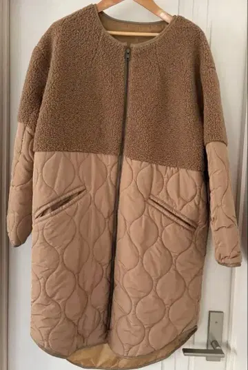 SCOTCLUB 시리즈 베이지 퀼팅 보아 코트