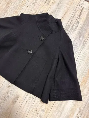 새상품급 Reflect 블랙 숏코트 판초