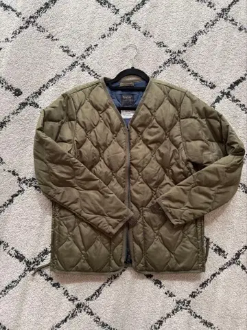 TAION V넥 지퍼 자켓 M 사이즈