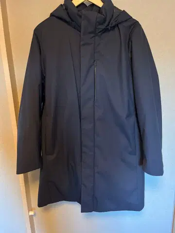 유니클로 하이브리드 다운 코트 네이비