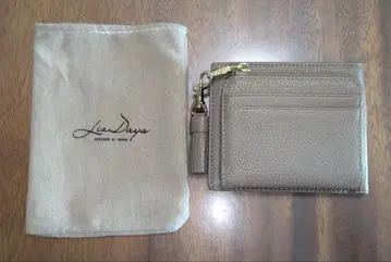 Liz Days 그레이 베이지 접이식 지갑