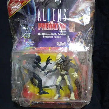 케너 에이리언 VS 프레데터