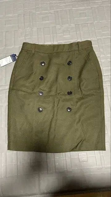 Tommy Hilfiger 올리브 그린 타이트 스커트