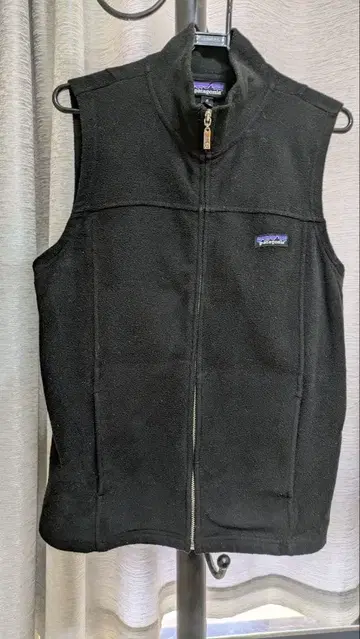patagonia 블랙 베스트 M 사이즈