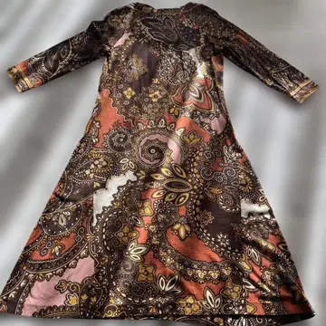 페이즐리 무늬 긴팔 A라인 원피스