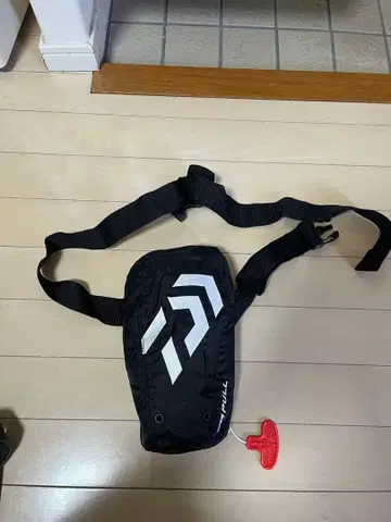 다이와 구명 조끼 블랙